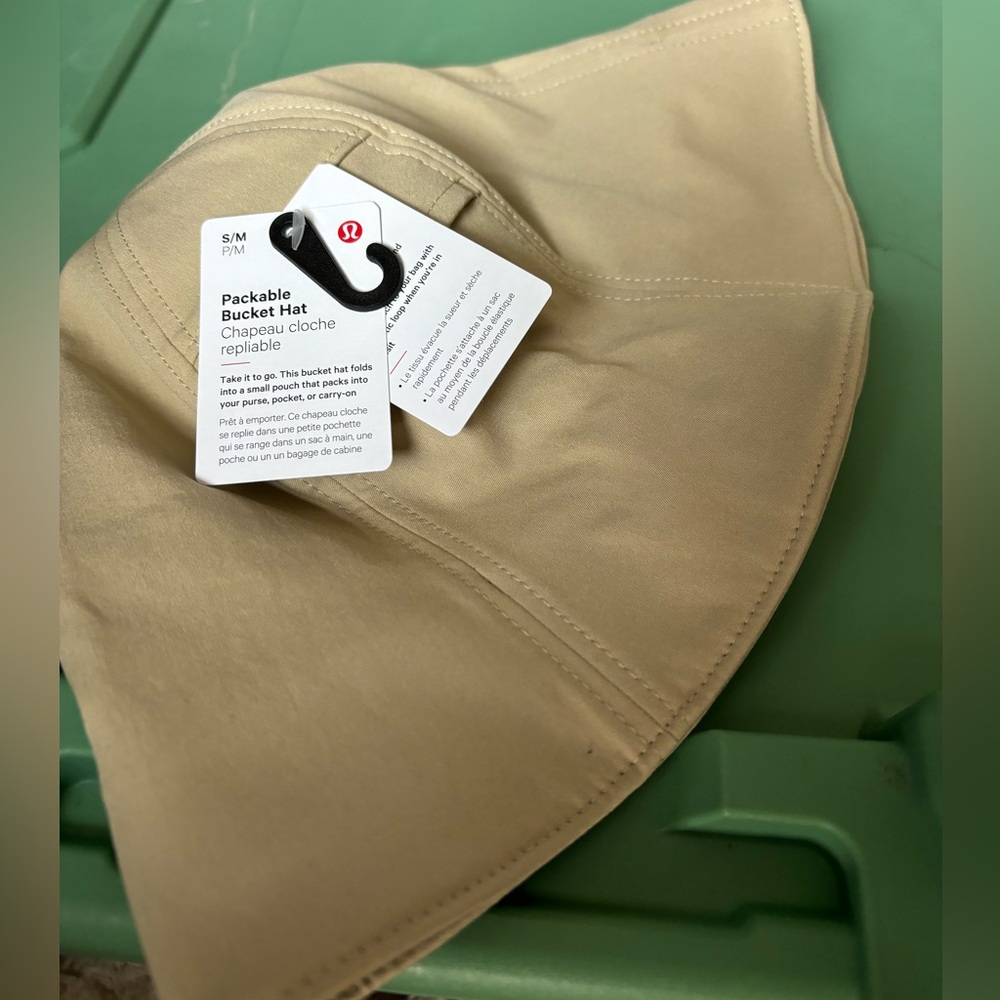 Lululemon packable bucket hat